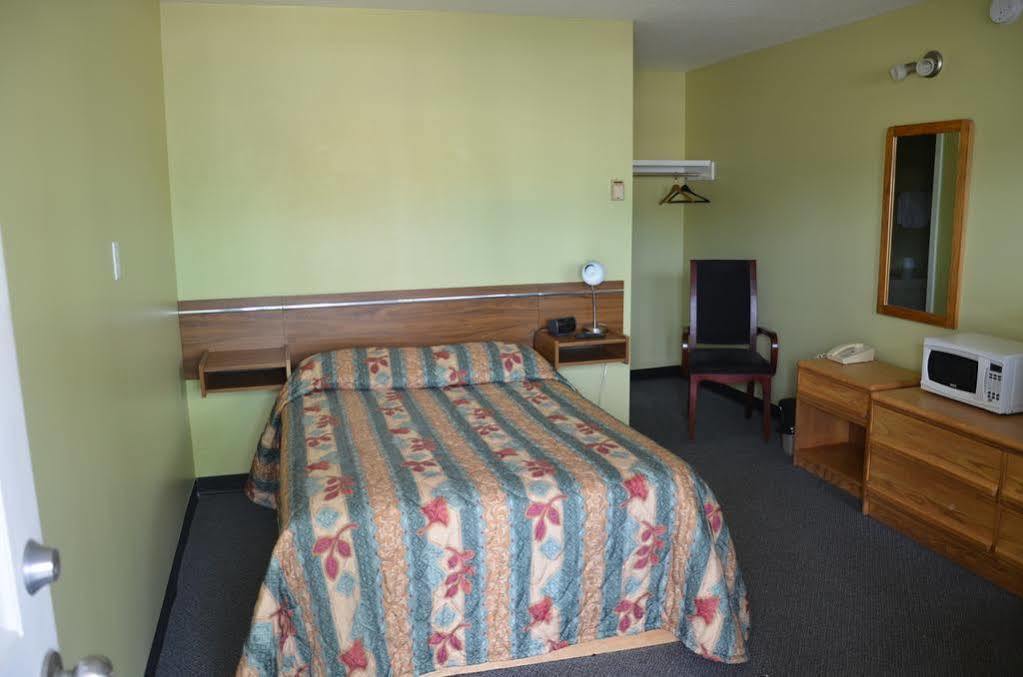 Coachman Inn Regina Zewnętrze zdjęcie